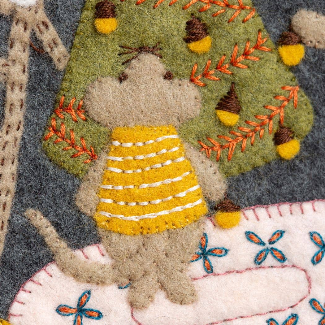 Christmas with the Mouse Family Felt Appliqué Hoop Kit by Corrine Lapierre-Craft Kits-Little Lane Workshops